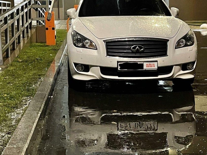 Infiniti m56 скорость