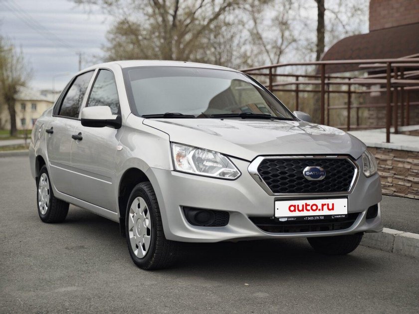 Датсун он до серебристый