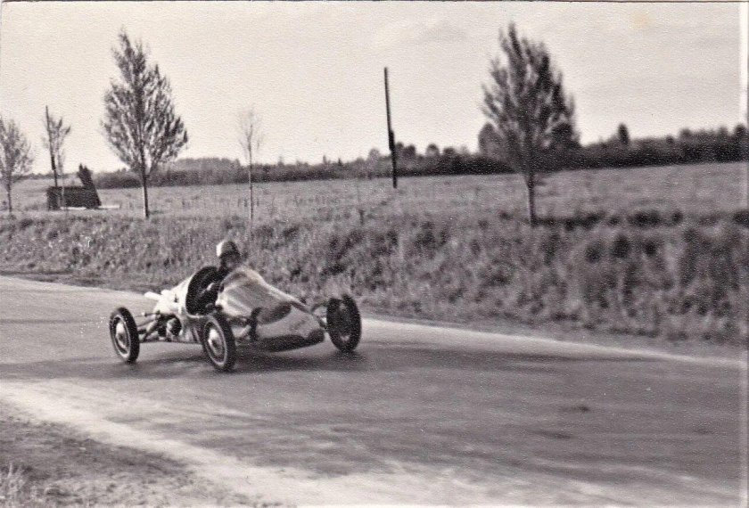 Гоночные автомобили