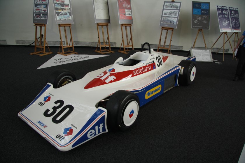 Машина формула 3