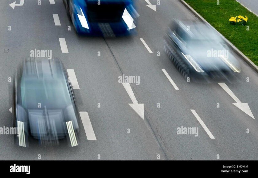 Опасное вождение на дороге