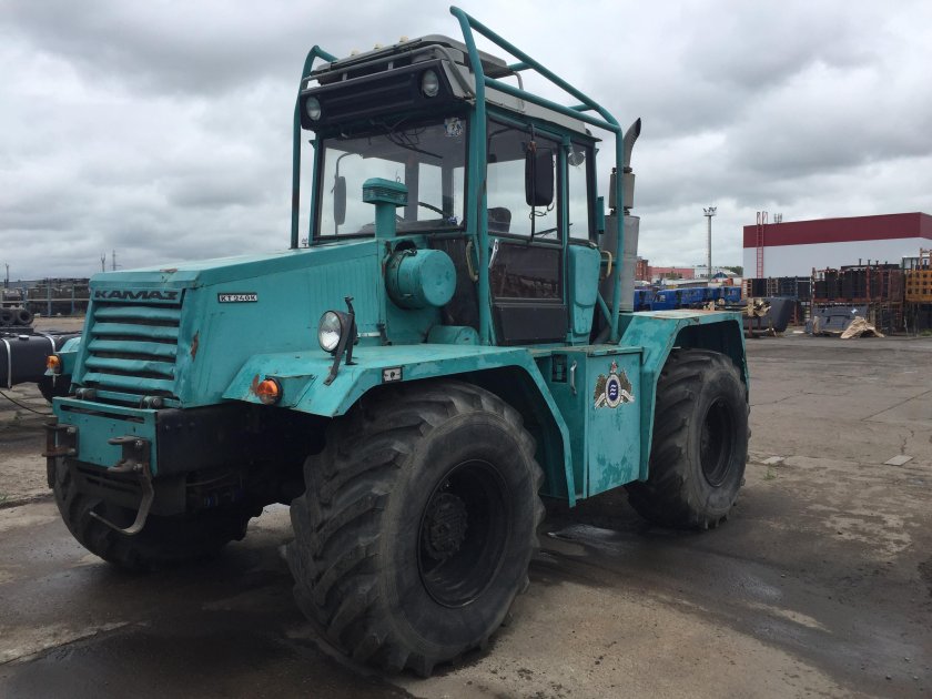 Трактор КАМАЗ кт 240 к