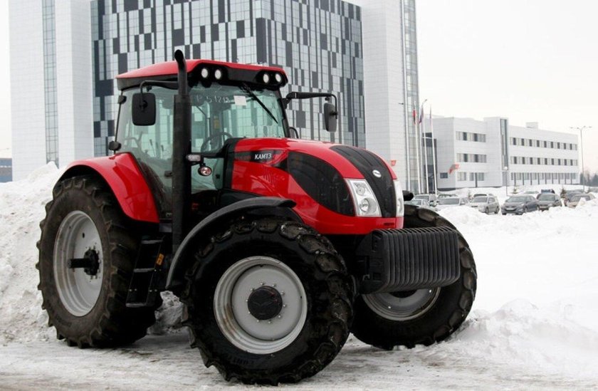 Трактор КАМАЗ хтх 215