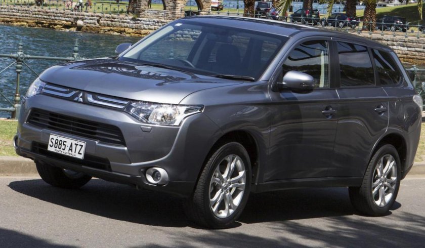 Mitsubishi Outlander 2013