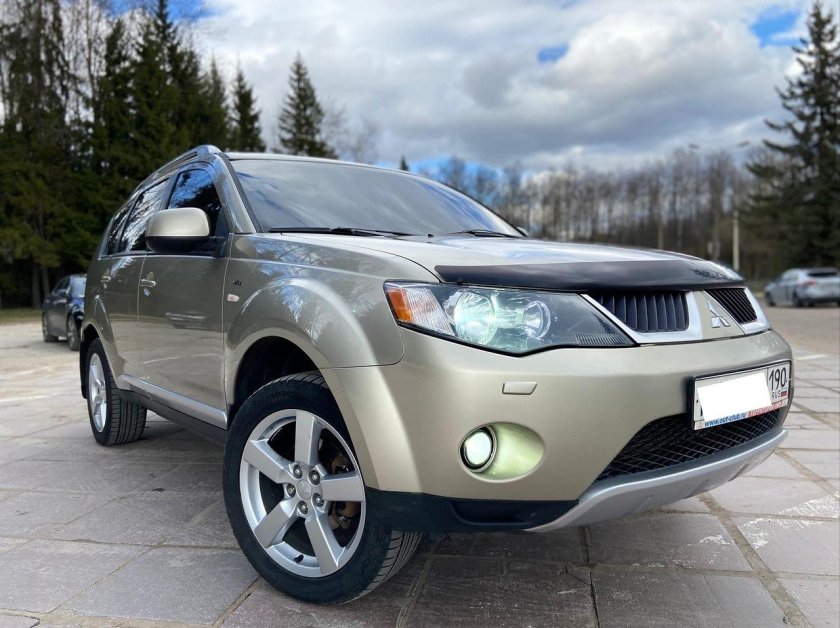 Что лучше Гранд Витара или Аутлендер