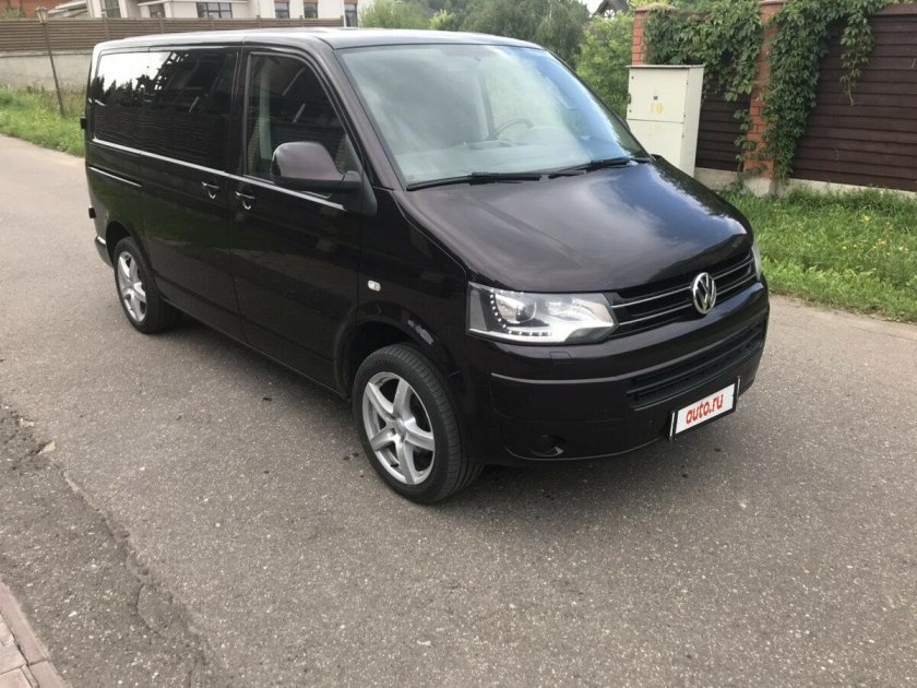 Фольксваген минивэн черный