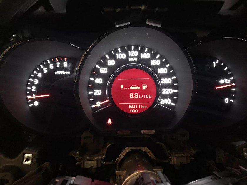 Панель приборов Kia Cerato 2 supervision