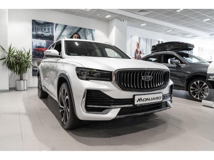 Белый Geely Monjaro 2.0 at (238 л.с.) 4wd