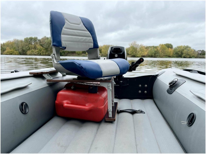 Кресло для лодки ПВХ поворотное на ликтрос
