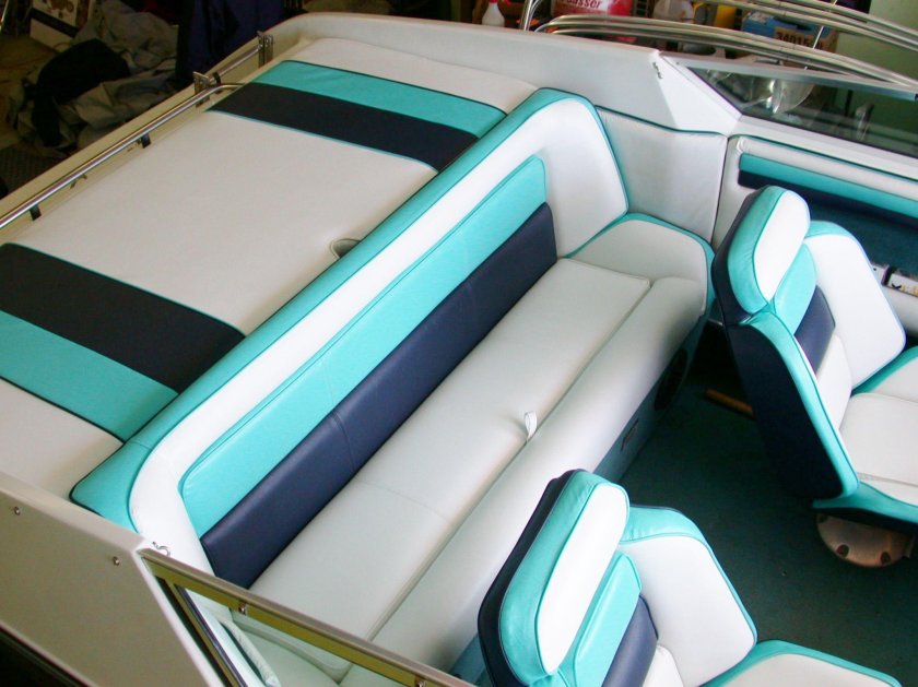 Салон катера