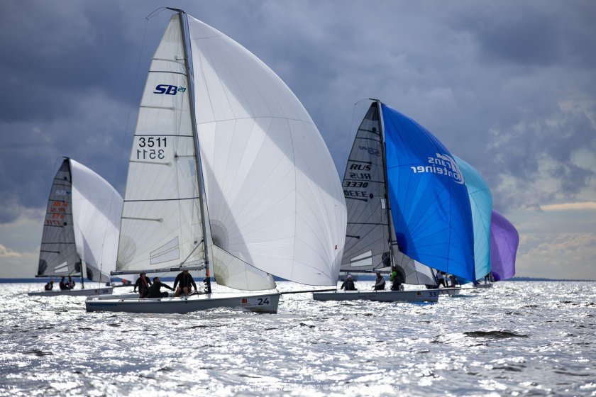 Парусная яхта sb20