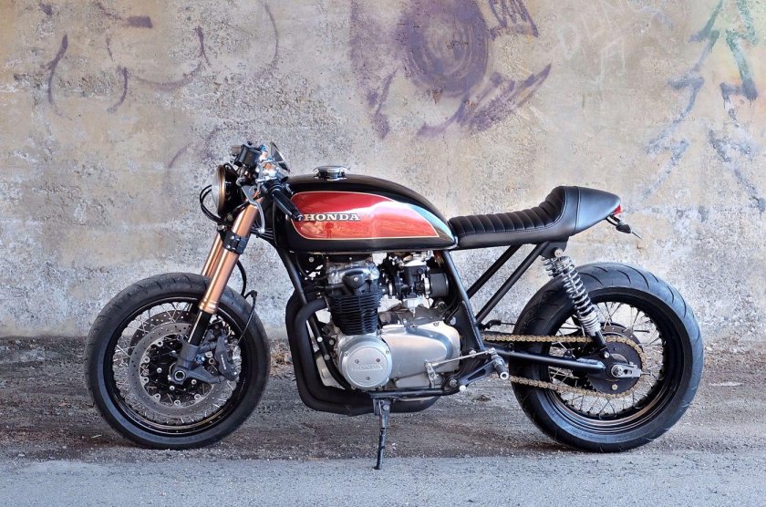 Honda CB 400 Cafe Racer