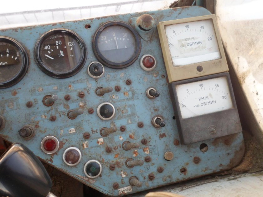 Нива СК 5 панель приборов
