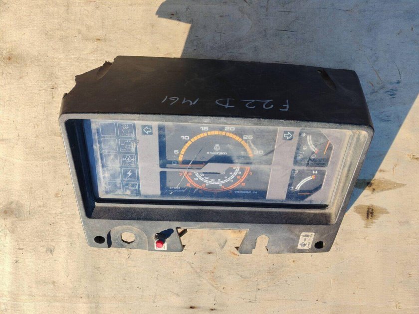 Панель приборов мерседес актрос