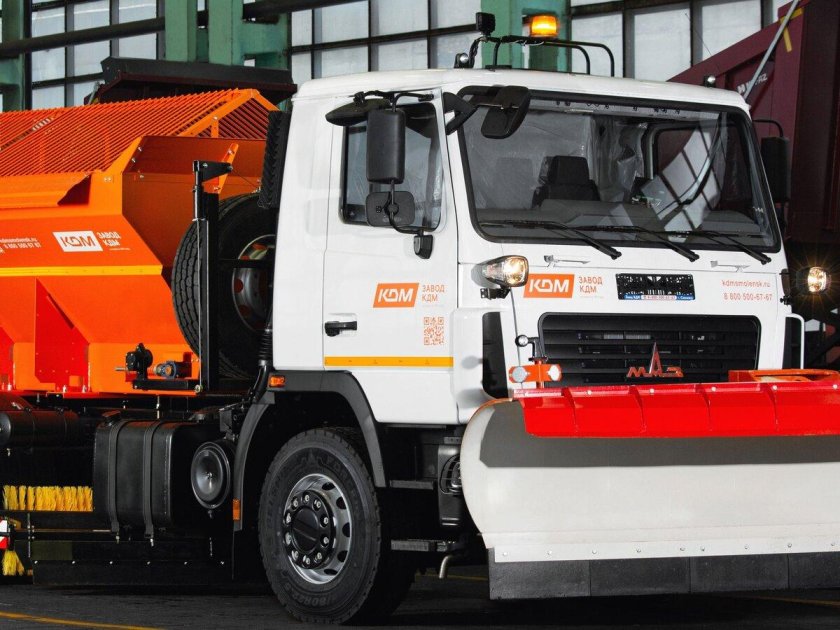 Комбинированная дорожная машина кдм