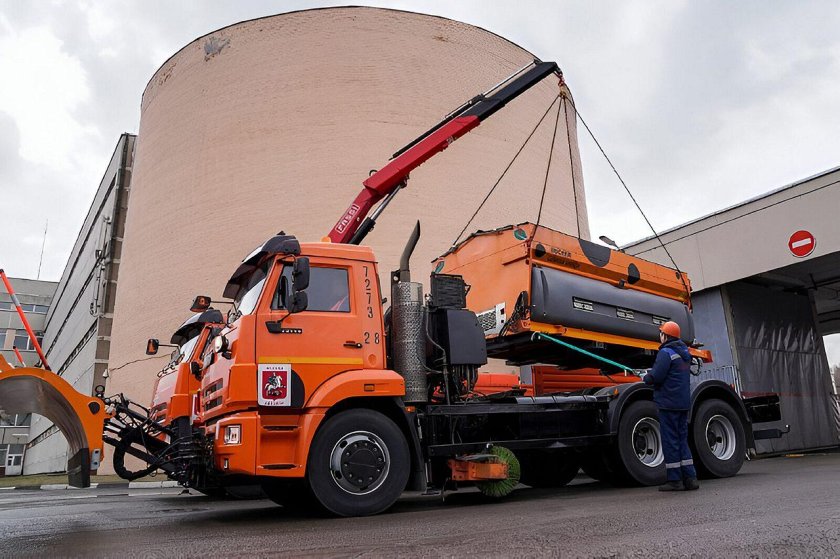 Вакуумная подметально уборочная машина