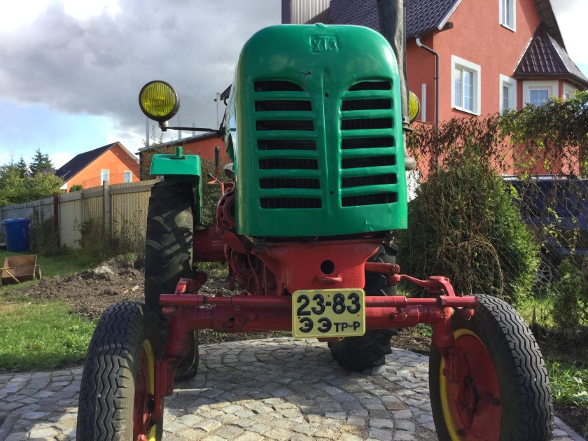 Трактор ХТЗ ДТ 20