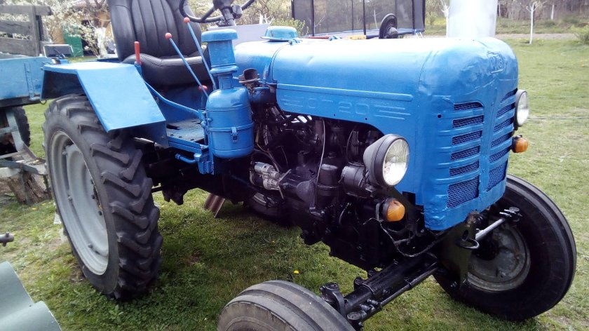 ДТ-20 трактор