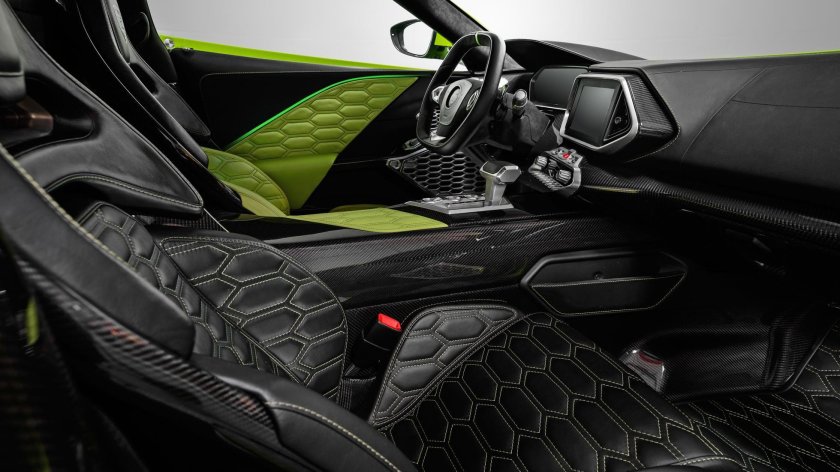 Машина Zenvo st1 салон