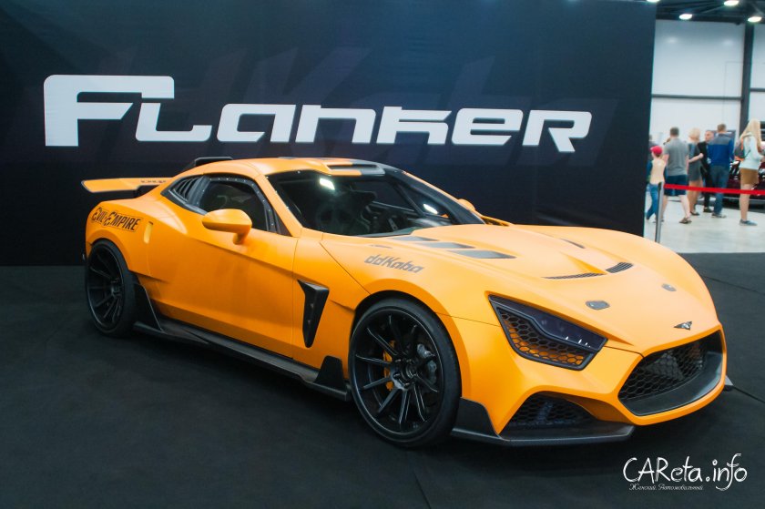 Flanker f и Zenvo st1