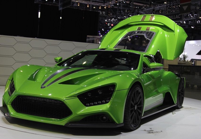 Машина Zenvo st1