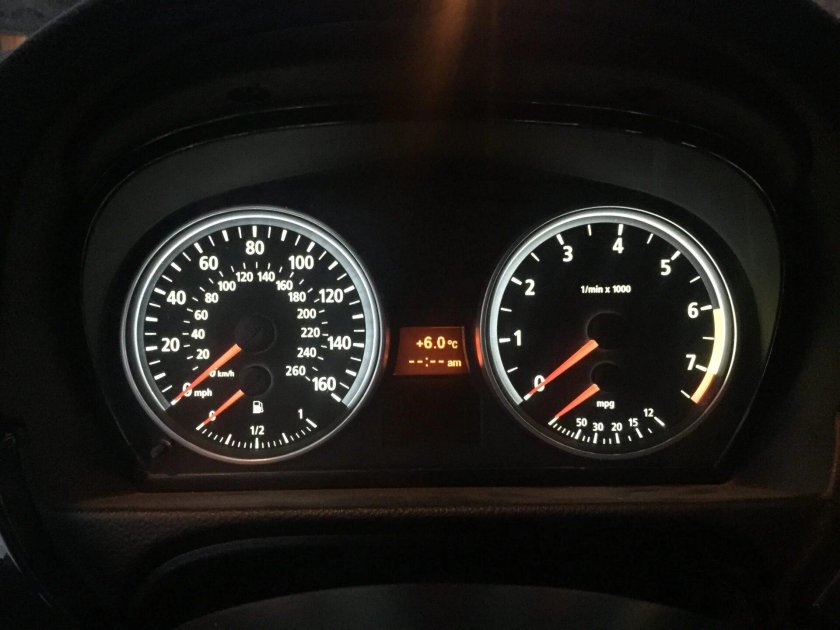 Щиток приборов БМВ 3