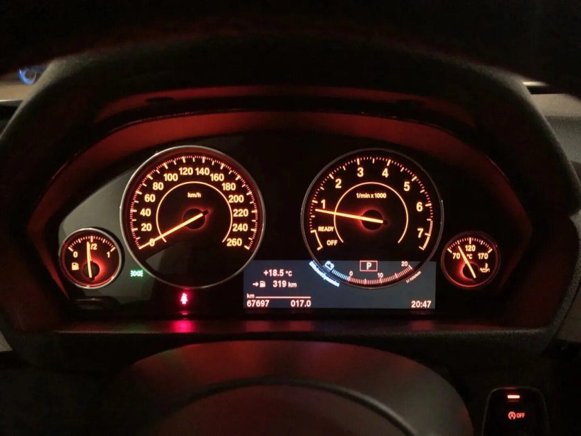 F30 приборная панель