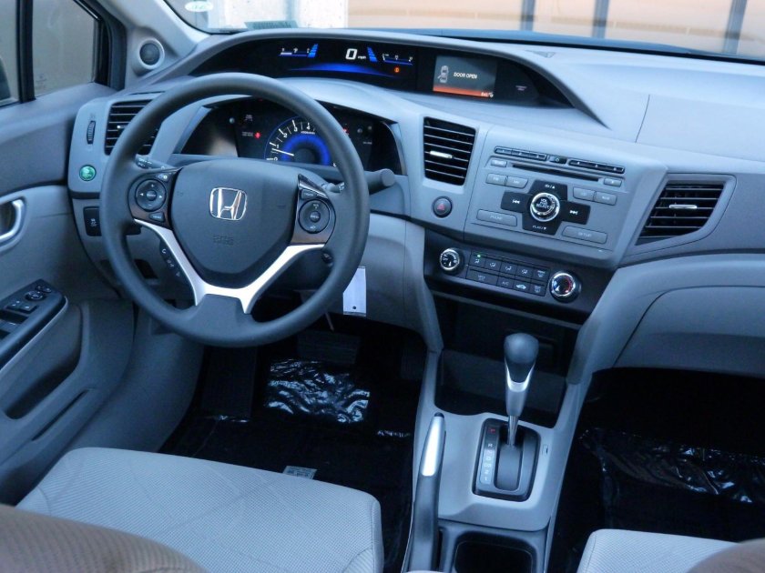 Honda Civic 2012 салон