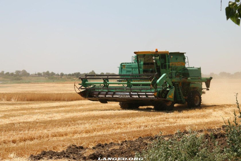 Комбайн Дон 500 Ростсельмаш