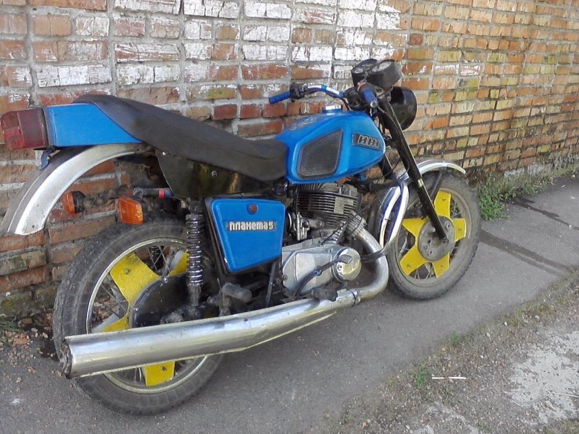 ИЖ Планета 4