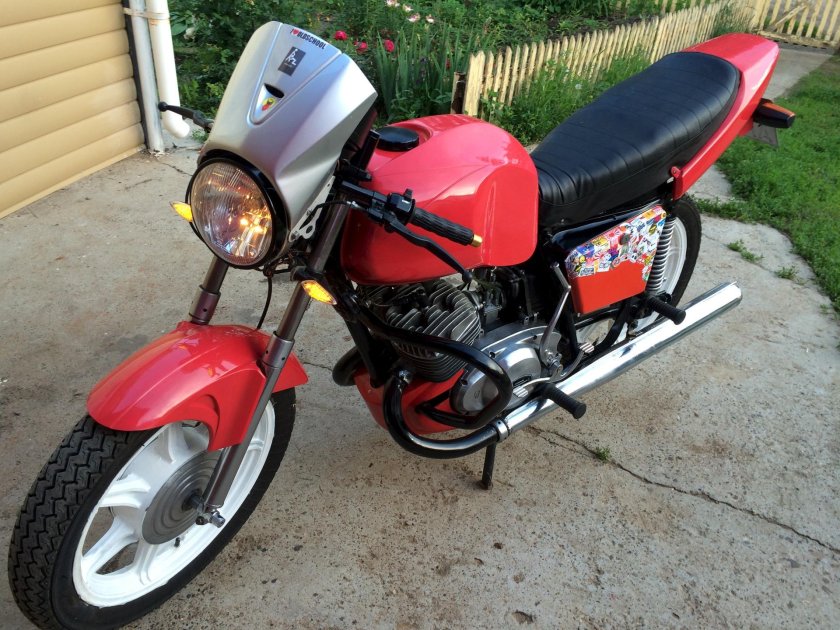 Мотоцикл ИЖ Юпитер 5