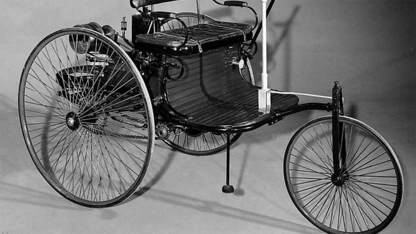 Первый автомобиль 1885 Карл Бенц