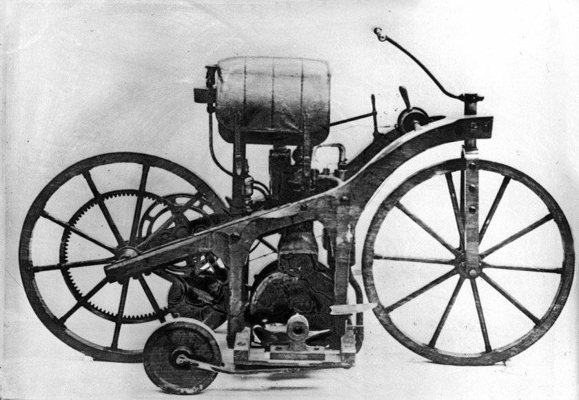 Готлиб Даймлер (1834-1900)