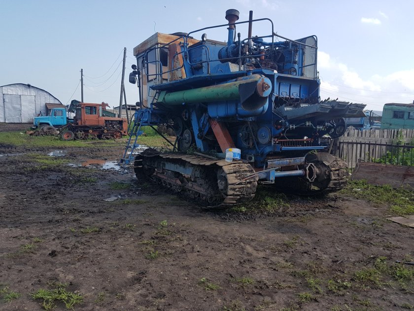 Комбайн Енисей 1200 1м