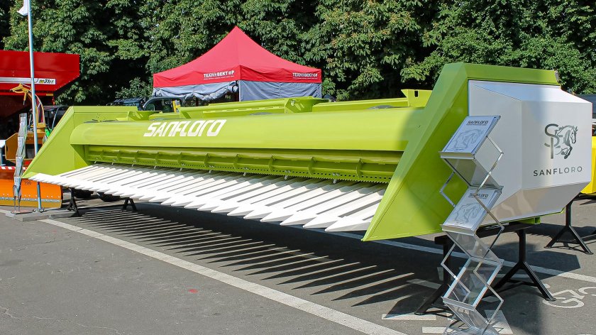 Жатка безрядковая для уборки подсолнечника