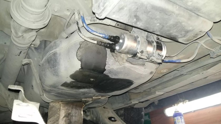 Топливный фильтр БМВ х5 е53 3.0 бензин