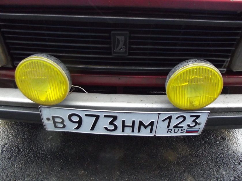 Желтые ПТФ ОСВАР круглые +ксенон