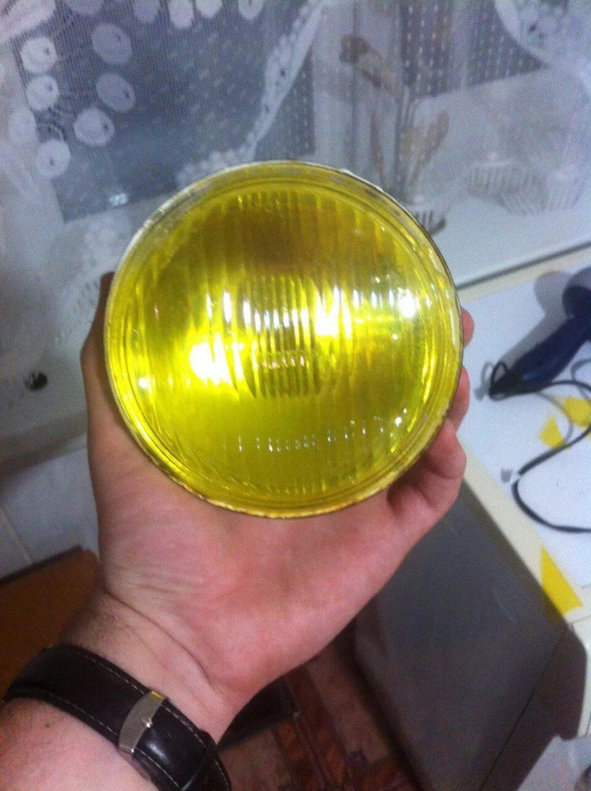 Желтые ПТФ ОСВАР круглые на УАЗ Патриот