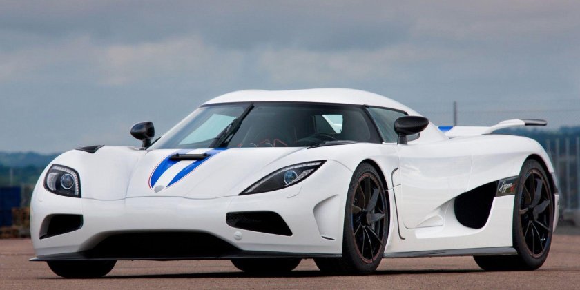 Машина koenigsegg agera