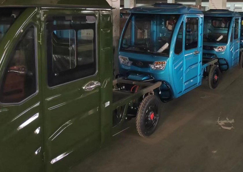 Электротрицикл грузовой Green Camel тендер d1500 (60v 1000w)