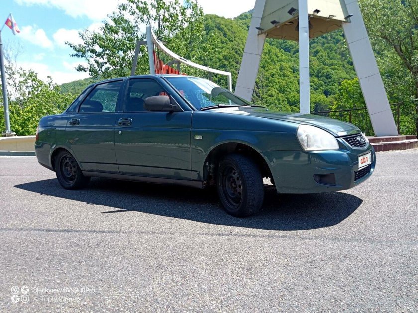 Серая лада приора