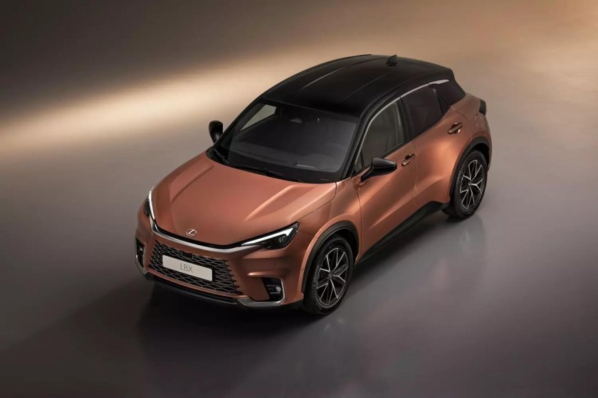 Lexus Crossover 2024