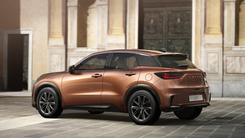 Lexus LBX