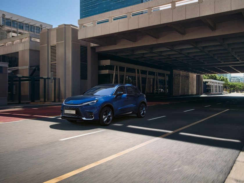 Лексус маленький