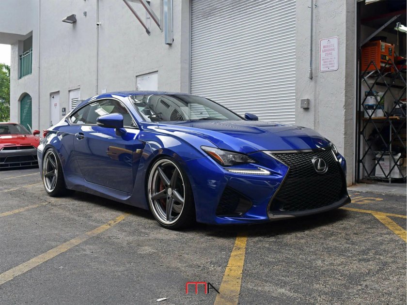 Lexus RCF