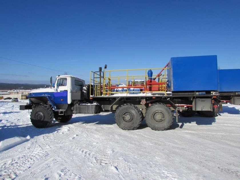 Ца-32 Урал 4320