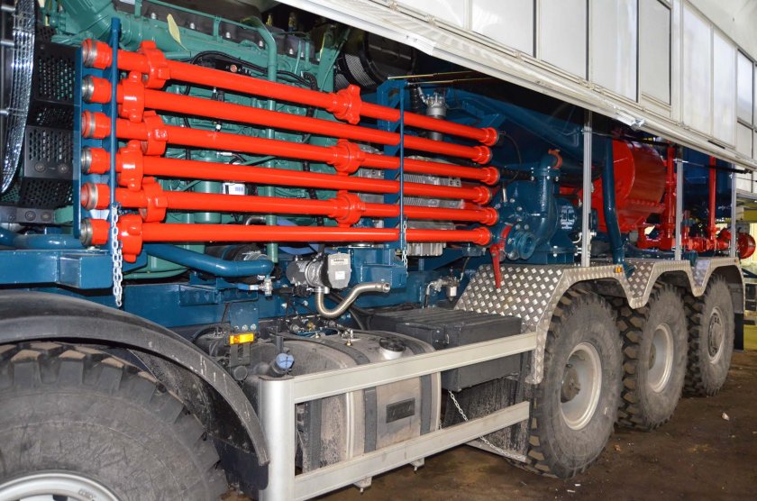 Цементировочный агрегат ца-700