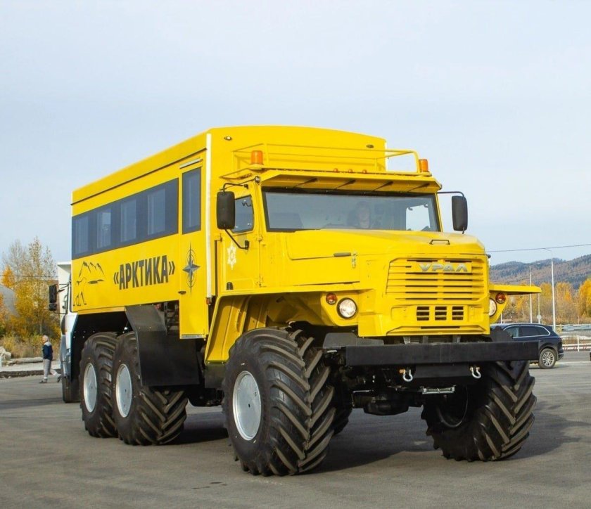 Арктический автобус «Урал»-425702