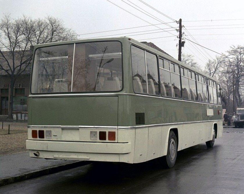 Икарус 550