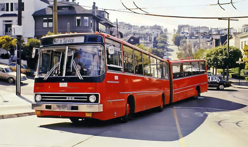 Автобус икарус